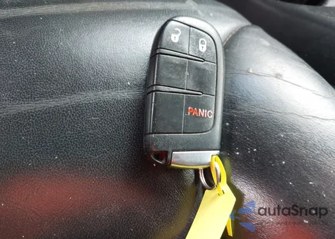 2018 Dodge Journey Crossroad z USA, uszkodzony, nr VIN 3C4PDCGGXJT216224